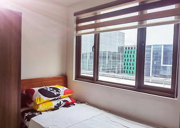 2 Bedroom Near Moa S Residences *